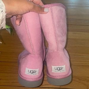 NWT (no box) classic Ugg boots - pinky color/magenta color